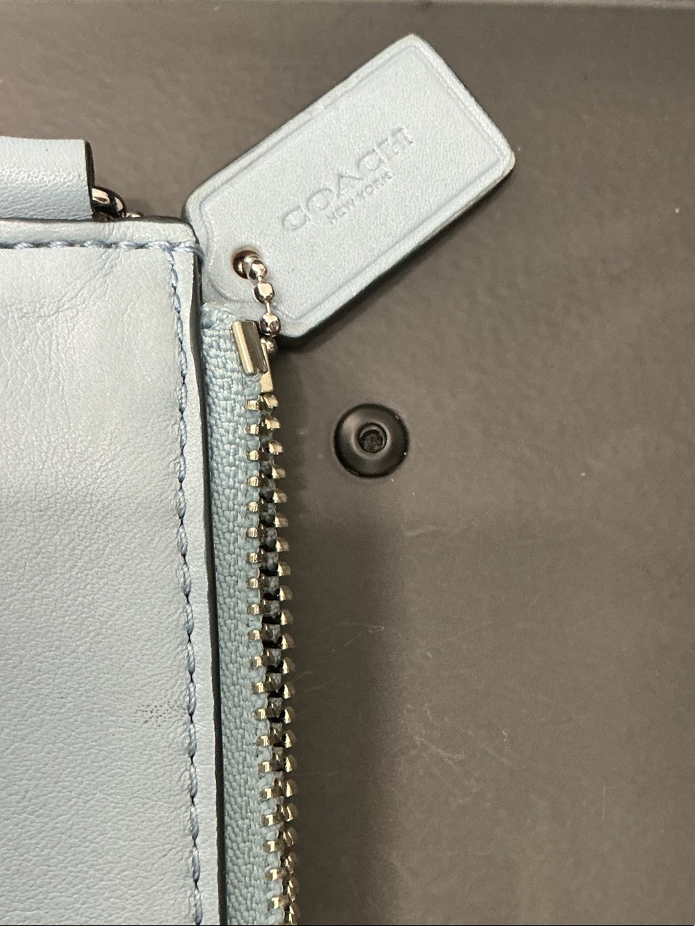 Coach Darcy Leather Holdall Wallet NWT $268 retail - Picture 3 of 10